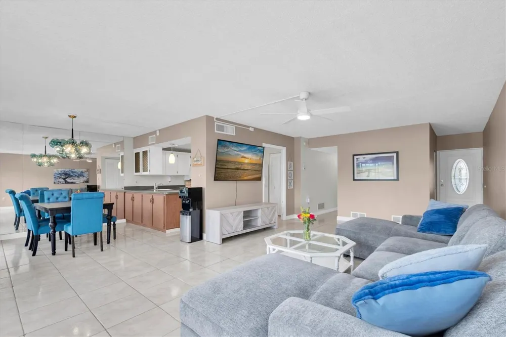 1655 S HIGHLAND AVENUE #J194 Clearwater, FL 33756
