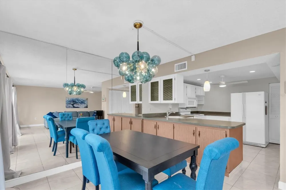 1655 S HIGHLAND AVENUE #J194 Clearwater, FL 33756