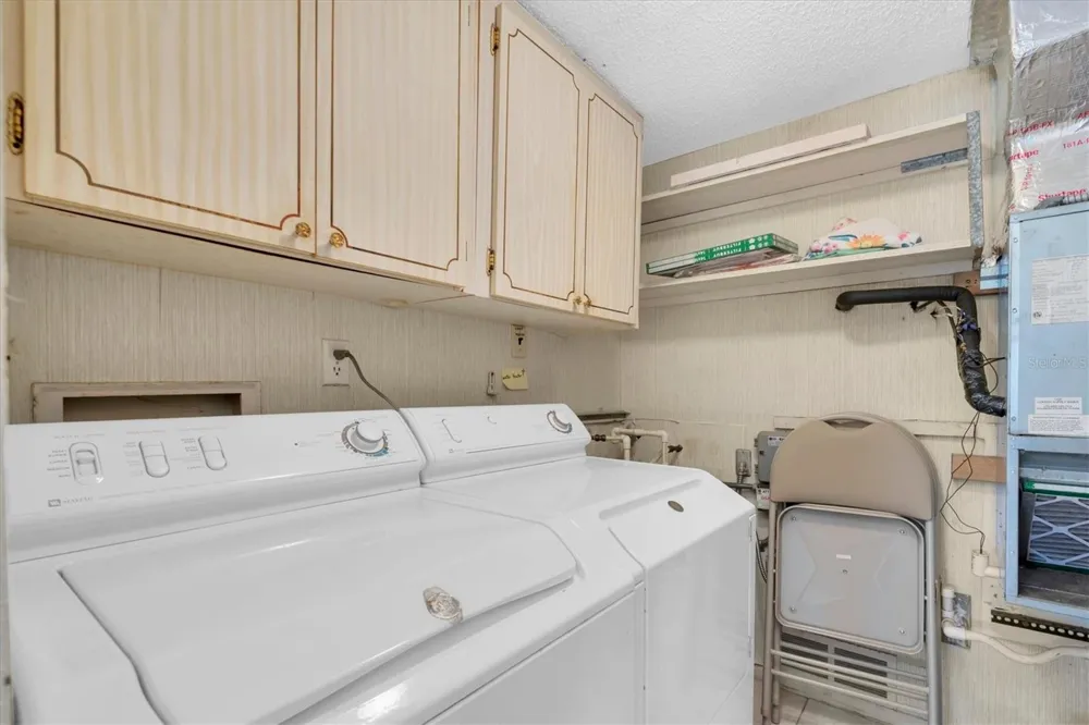 1655 S HIGHLAND AVENUE #J194 Clearwater, FL 33756