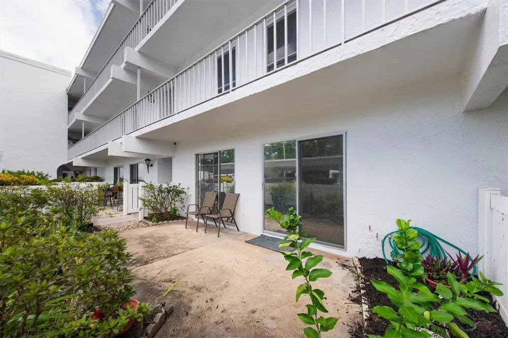 1655 S HIGHLAND AVENUE #J194 Clearwater, FL 33756