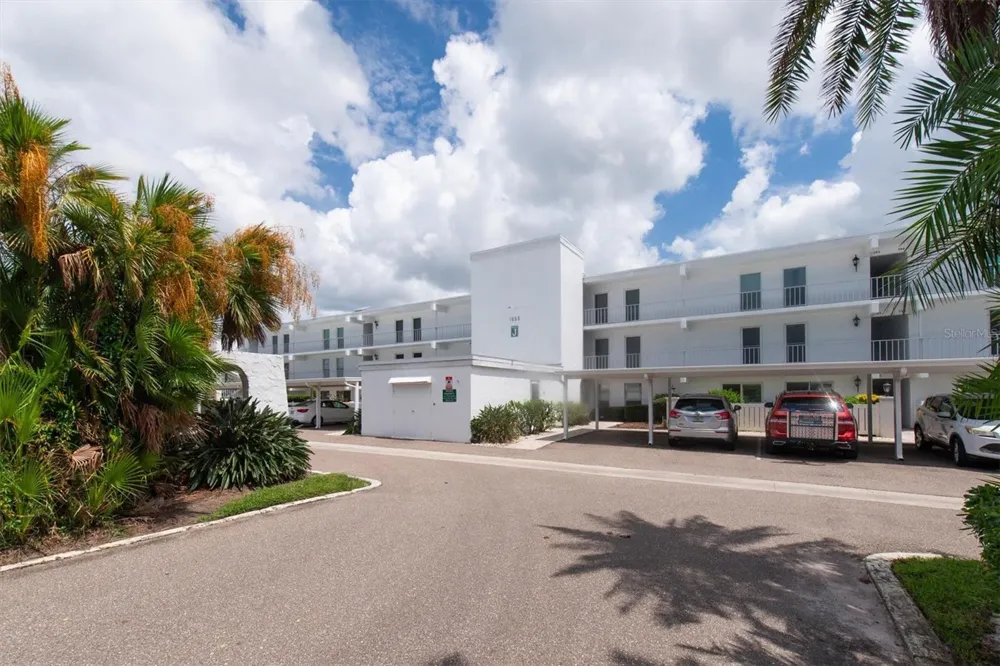 1655 S HIGHLAND AVENUE #J194 Clearwater, FL 33756