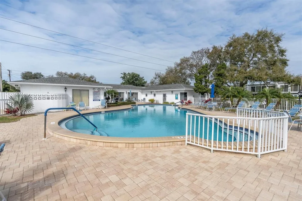 1655 S HIGHLAND AVENUE #J194 Clearwater, FL 33756