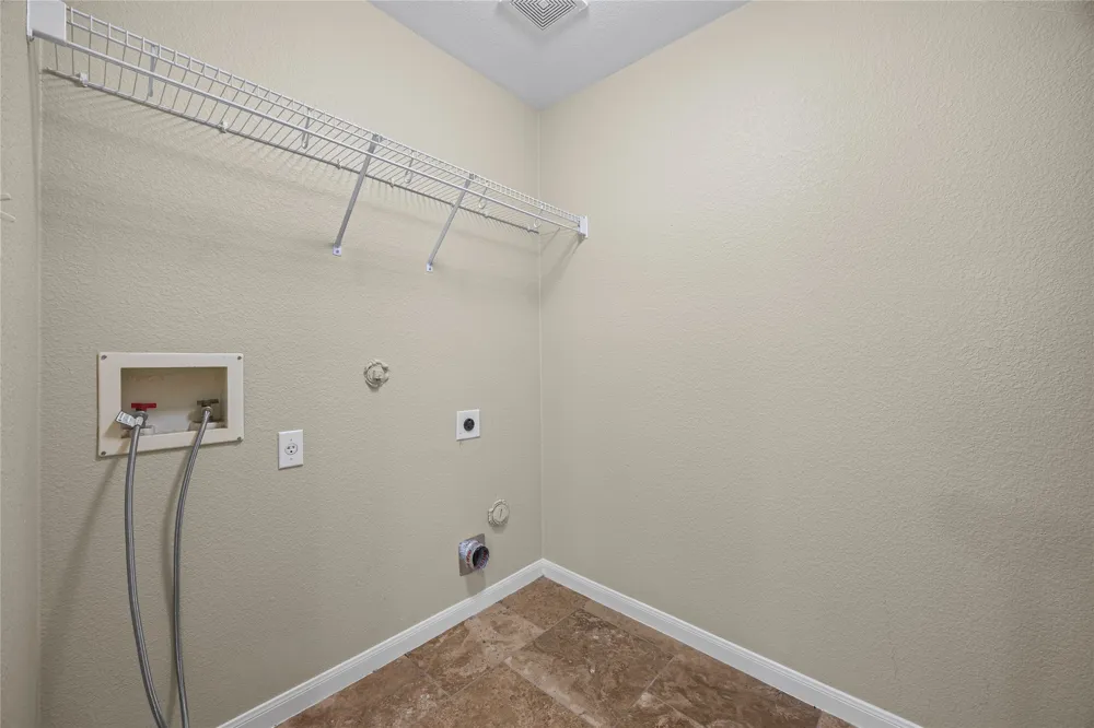 198 Black Forest Buda, TX 78610