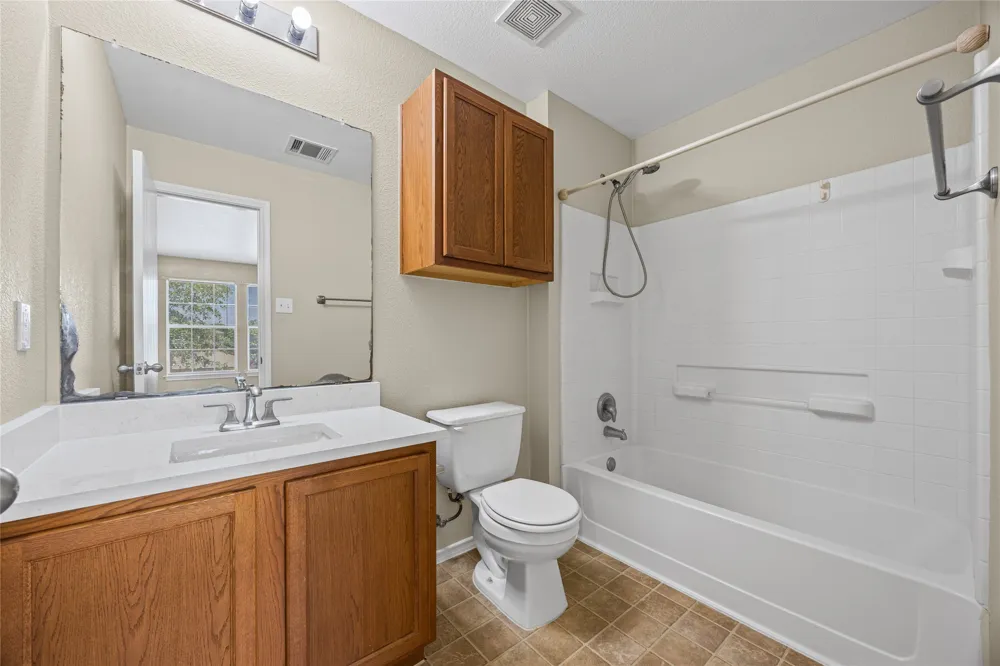 198 Black Forest Buda, TX 78610