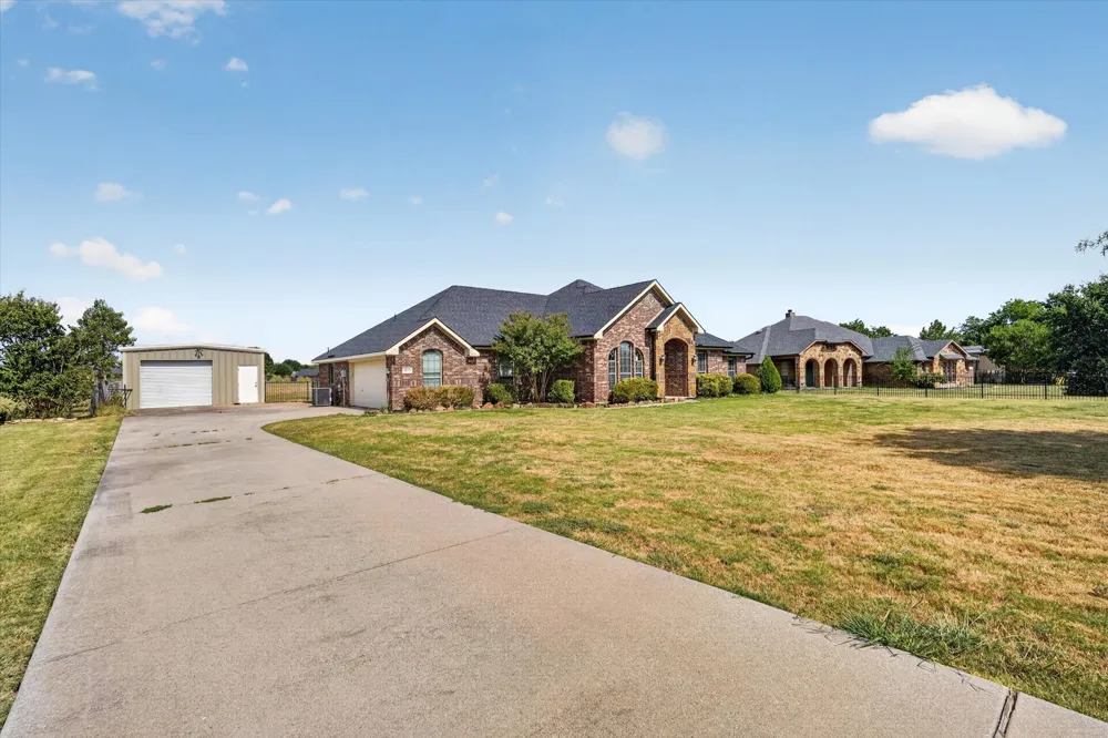 10231 Bantry Lane Forney, TX 75126