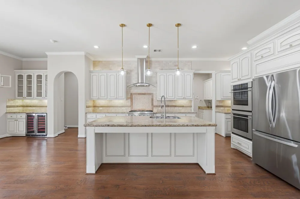 126 E Cove View Trail The Woodlands, TX 77389