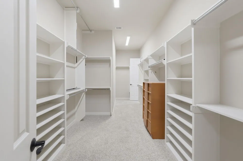126 E Cove View Trail The Woodlands, TX 77389