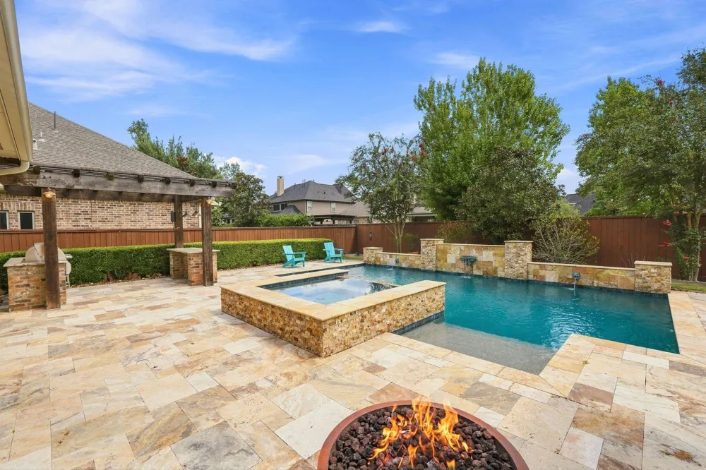 126 E Cove View Trail The Woodlands, TX 77389
