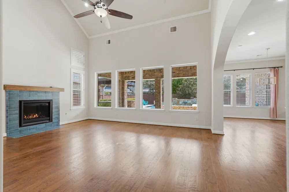 126 E Cove View Trail The Woodlands, TX 77389