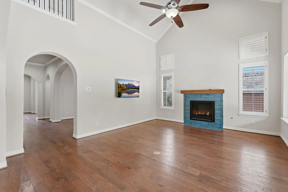 126 E Cove View Trail The Woodlands, TX 77389