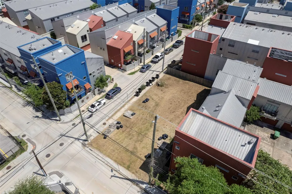 1110 Arthur Street #A Houston, TX 77019