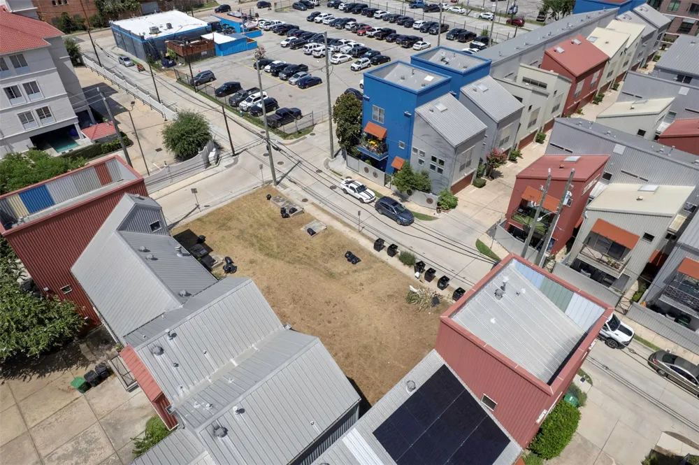 1110 Arthur Street #A Houston, TX 77019
