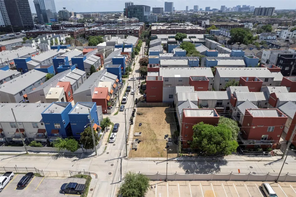 1110 Arthur Street #A Houston, TX 77019