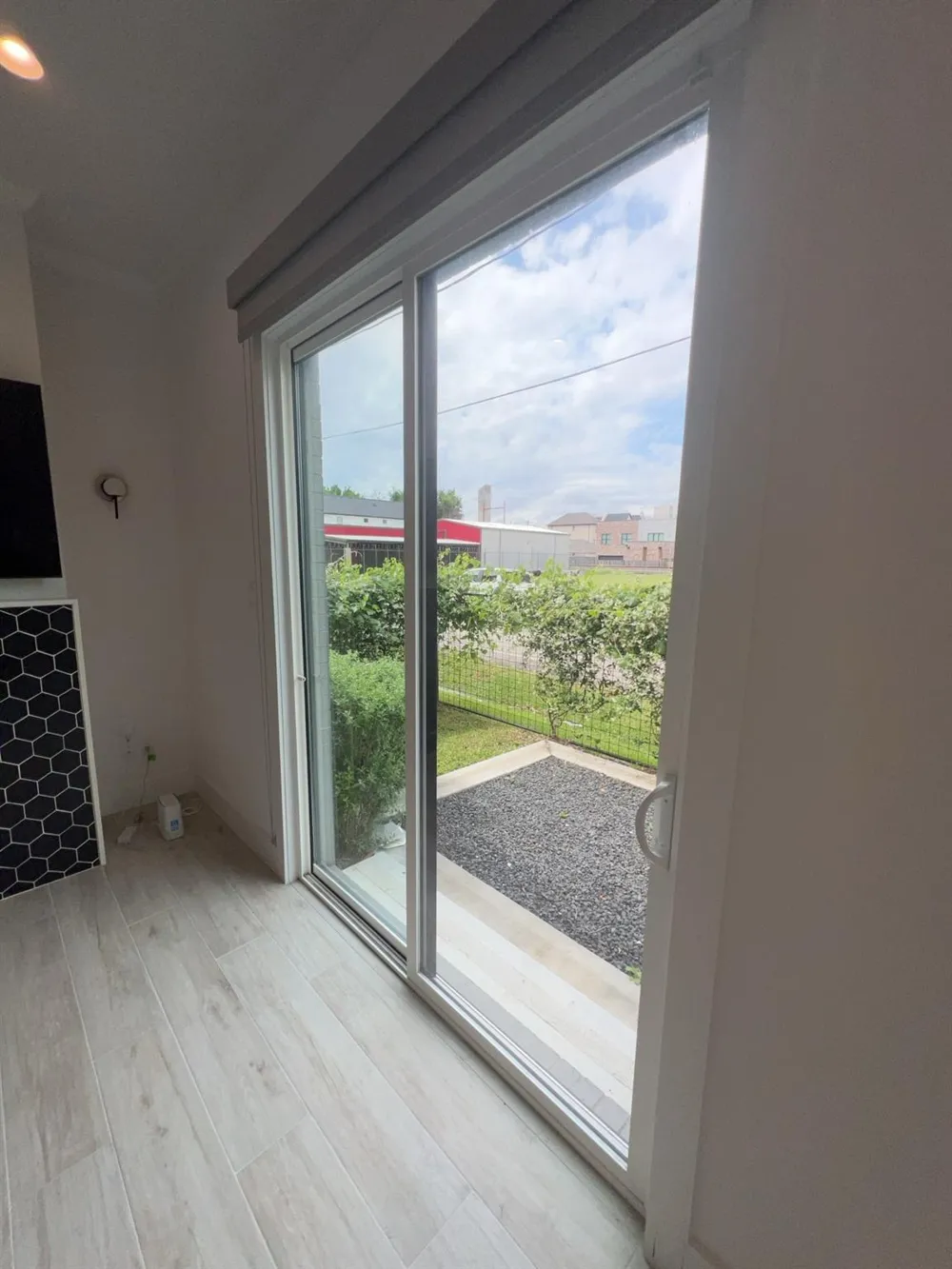 1423 Holly Street Houston, TX 77007
