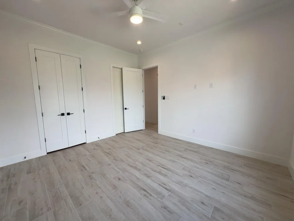 1423 Holly Street Houston, TX 77007