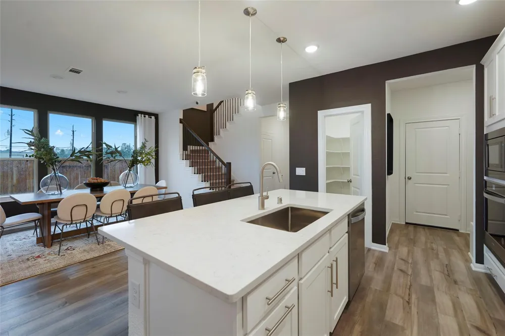 664 Amber Falls Drive Montgomery, TX 77356