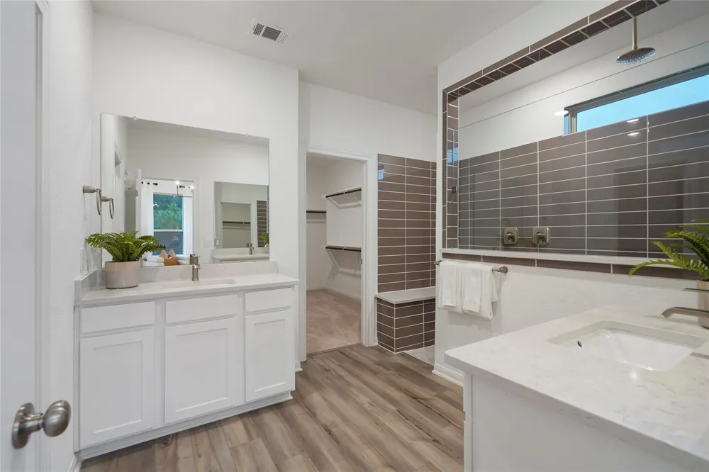 664 Amber Falls Drive Montgomery, TX 77356