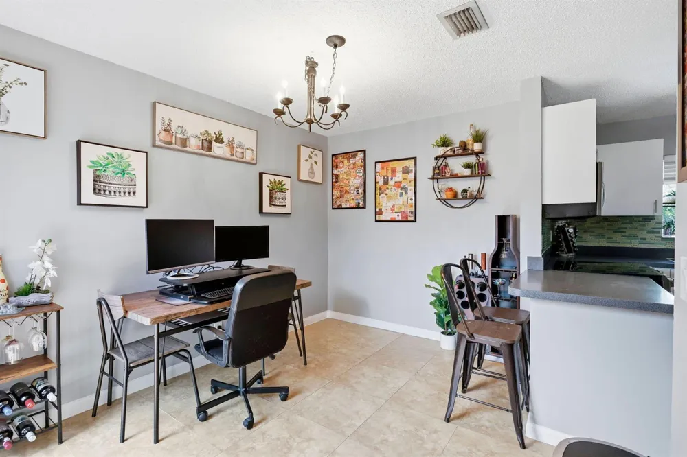 204 Meadows Drive Boynton Beach, FL 33436