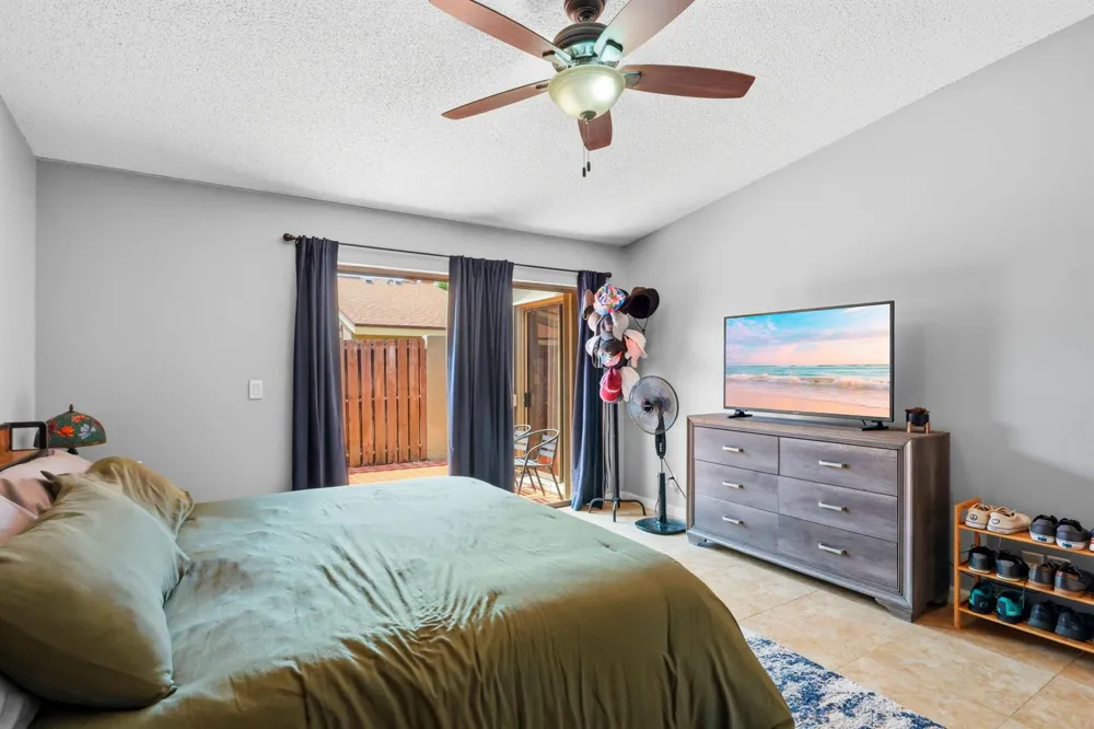 204 Meadows Drive Boynton Beach, FL 33436