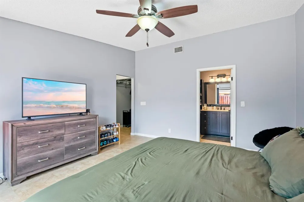 204 Meadows Drive Boynton Beach, FL 33436