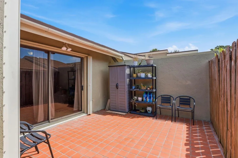 204 Meadows Drive Boynton Beach, FL 33436