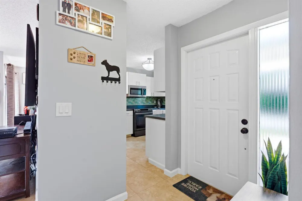 204 Meadows Drive Boynton Beach, FL 33436