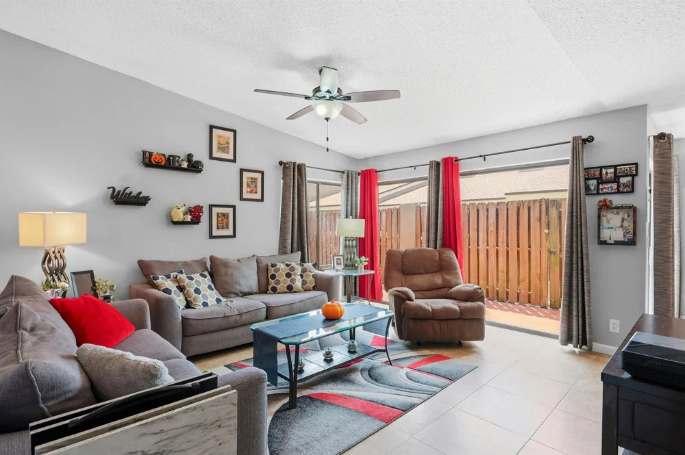 204 Meadows Drive Boynton Beach, FL 33436