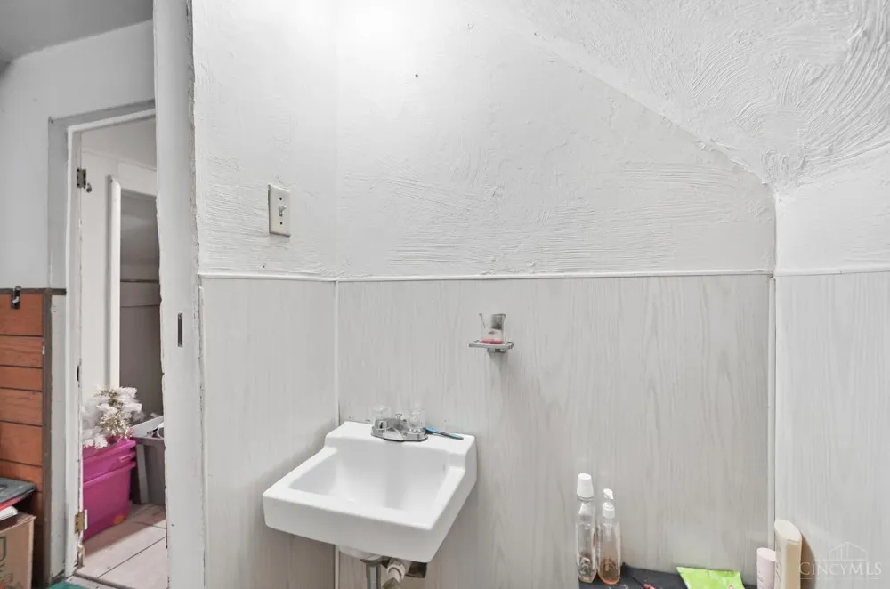 4370 St Lawrence Avenue Cincinnati, OH 45205