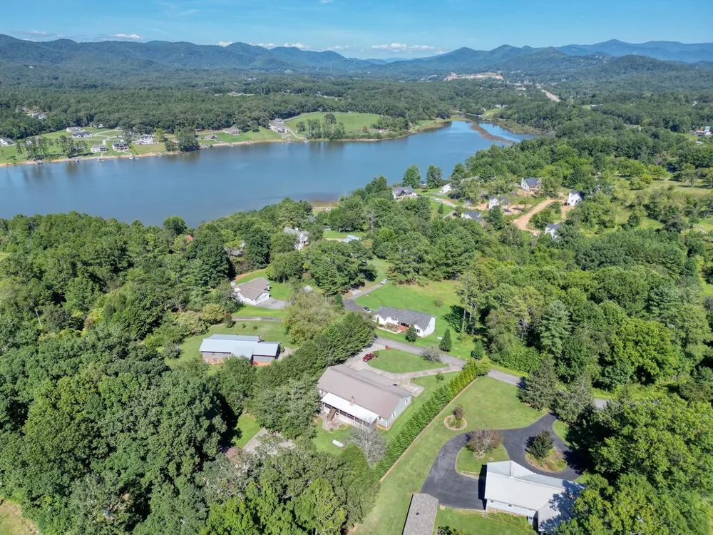 161&177 Butterfly Lane Blairsville, GA 30512
