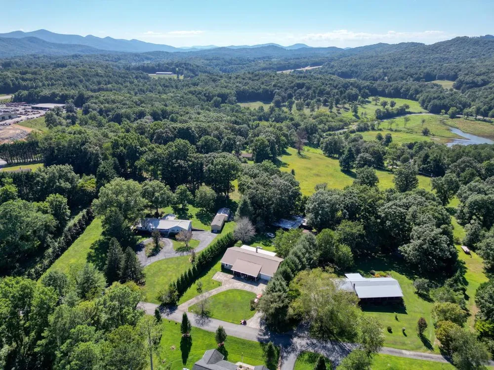 161&177 Butterfly Lane Blairsville, GA 30512