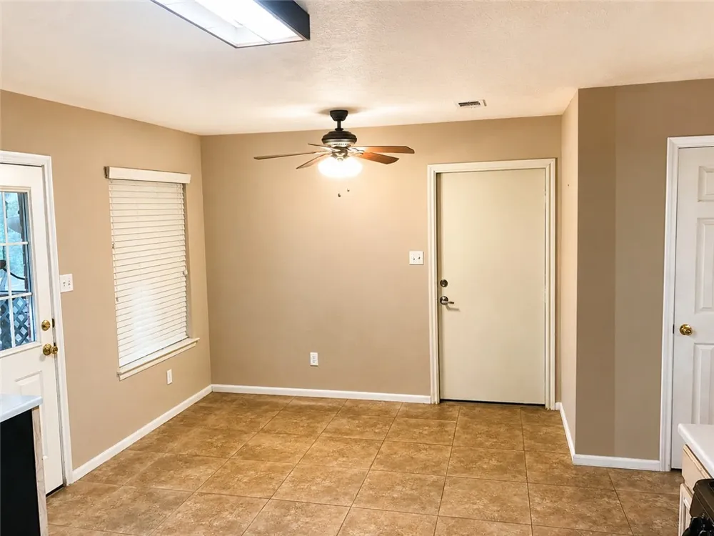 2001 Broken Arrow Circle Bryan, TX 77807