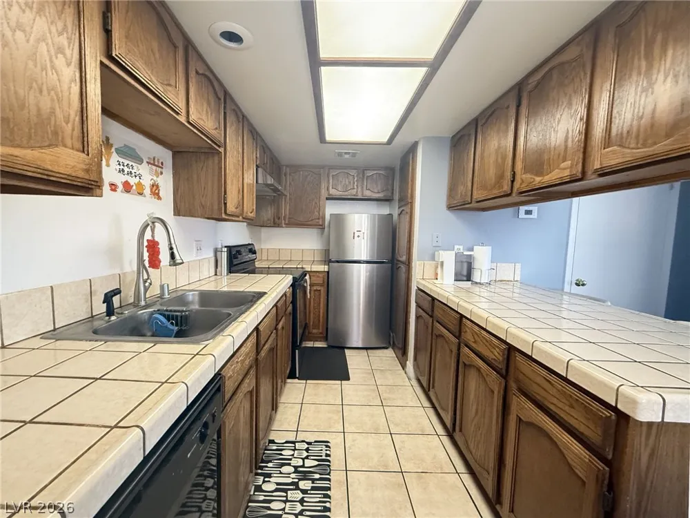 4191 Gannet Circle #234 Las Vegas, NV 89103