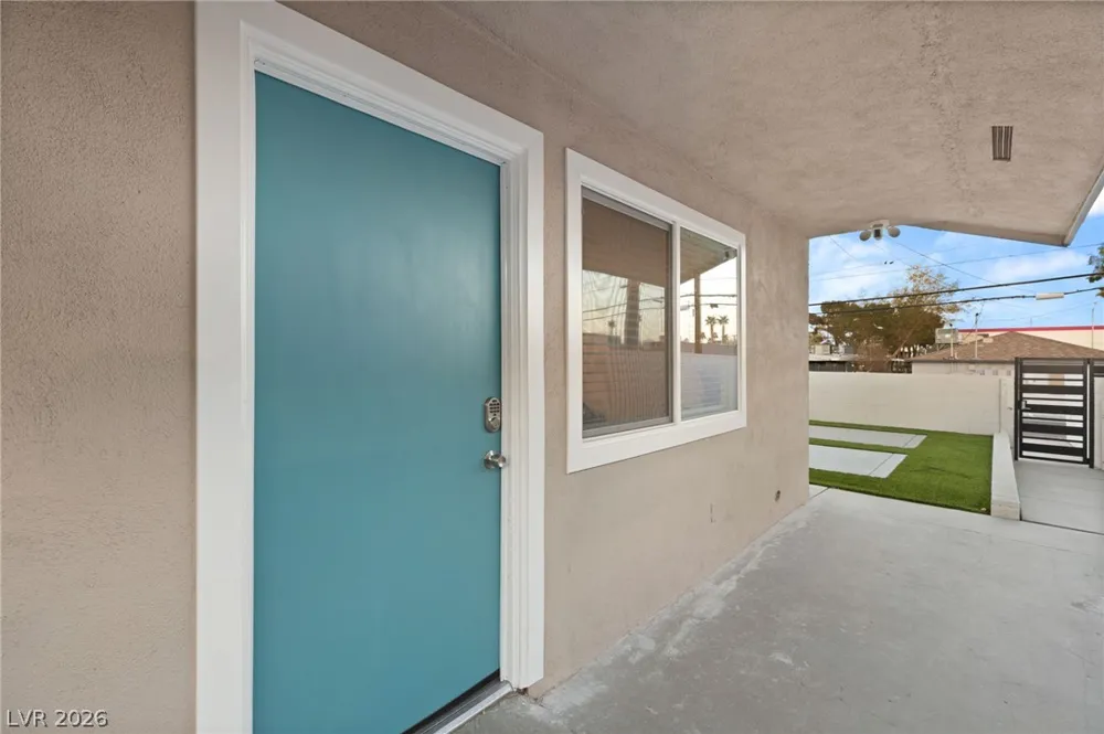 615 S 10th Street #C Las Vegas, NV 89101