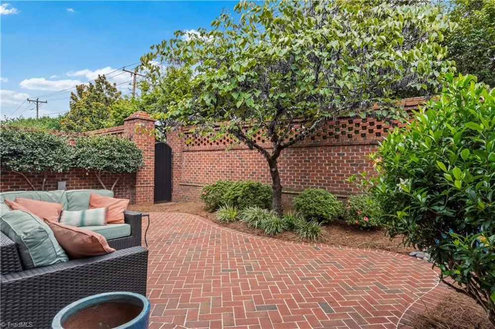 3420 Meridian Way Winston-Salem, NC 27104
