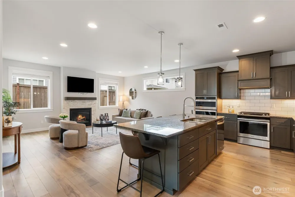 33533 Juniper Avenue SE Black Diamond, WA 98010