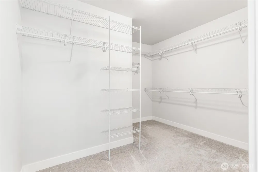 33533 Juniper Avenue SE Black Diamond, WA 98010
