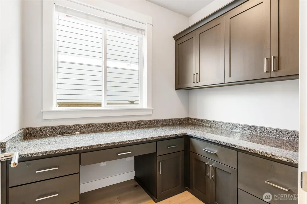 33533 Juniper Avenue SE Black Diamond, WA 98010