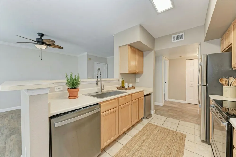1195 VILLAGIO CIRCLE #101 Sarasota, FL 34237