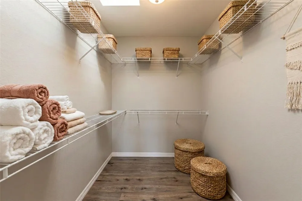 1195 VILLAGIO CIRCLE #101 Sarasota, FL 34237