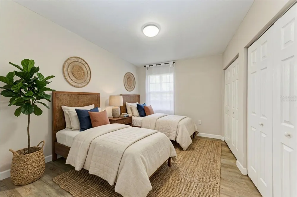 1195 VILLAGIO CIRCLE #101 Sarasota, FL 34237