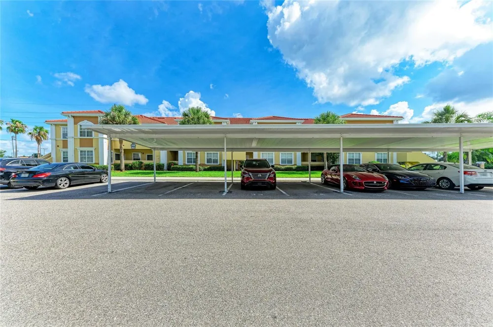 1195 VILLAGIO CIRCLE #101 Sarasota, FL 34237