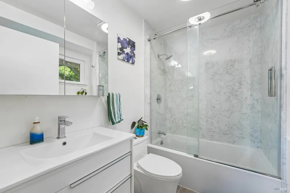 79 Village Circle San Rafael, CA 94903