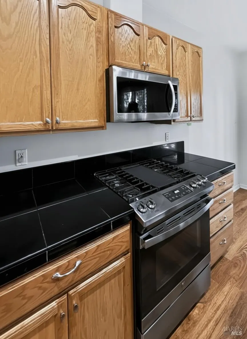 1290 Tuck Road Willits, CA 95490