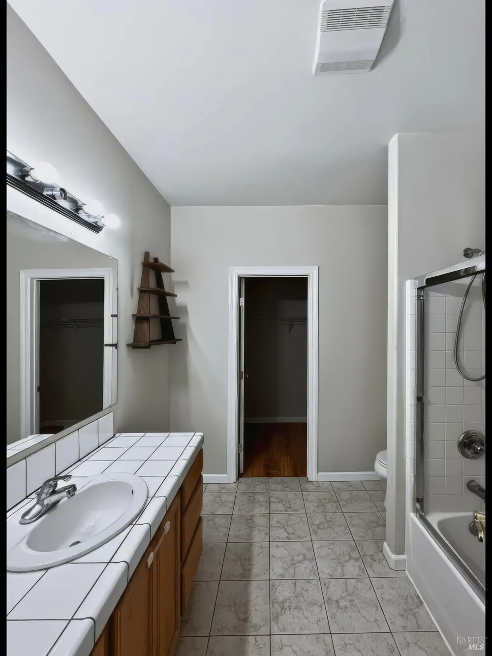 1290 Tuck Road Willits, CA 95490