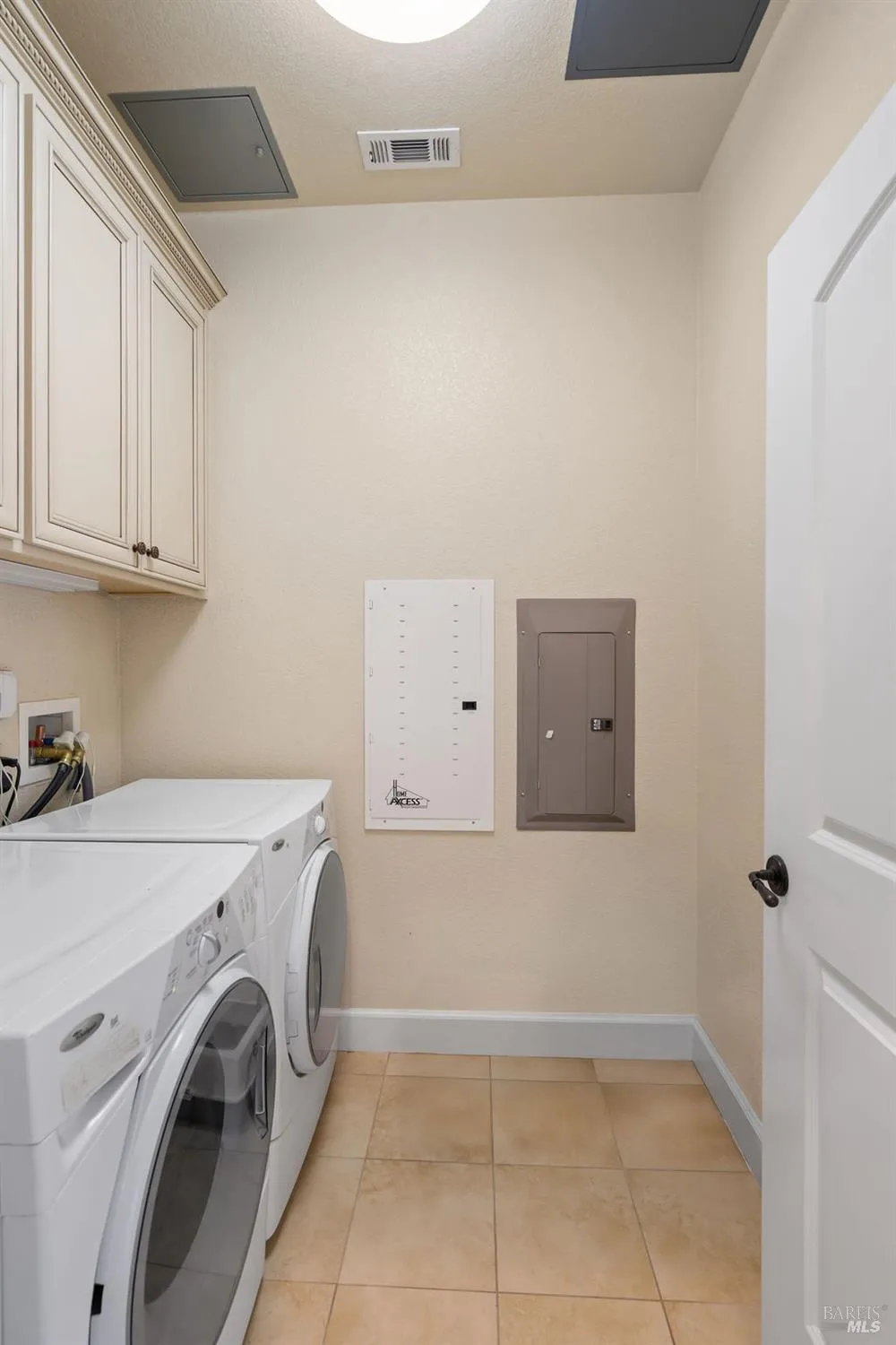 1118 Waltz Court Vallejo, CA 94591