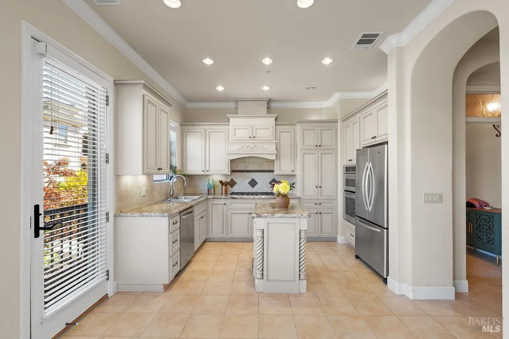 1118 Waltz Court Vallejo, CA 94591