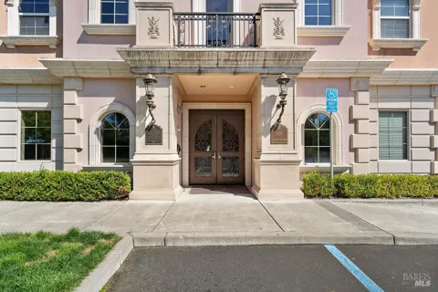 1118 Waltz Court