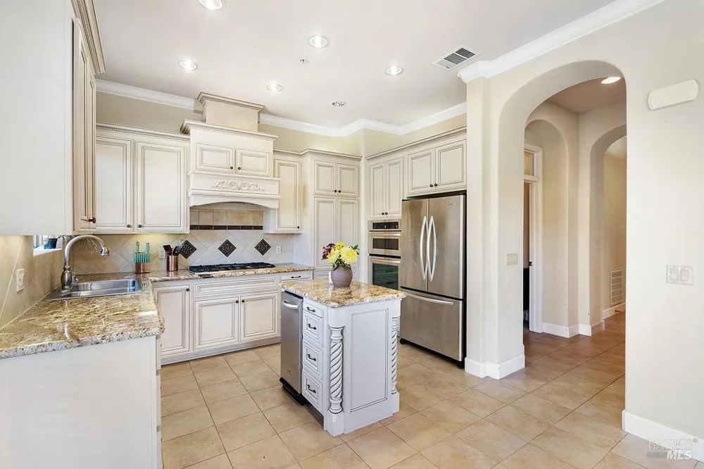 1118 Waltz Court Vallejo, CA 94591