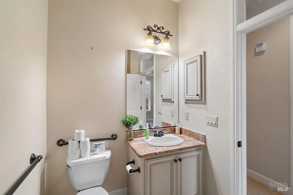 1118 Waltz Court Vallejo, CA 94591