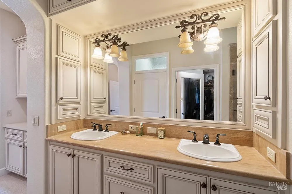 1118 Waltz Court Vallejo, CA 94591